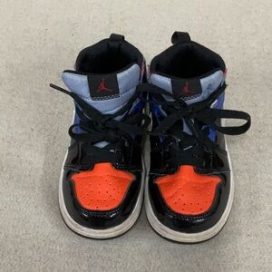 EUC toddler boys hightop Nike air Jordan sneakers